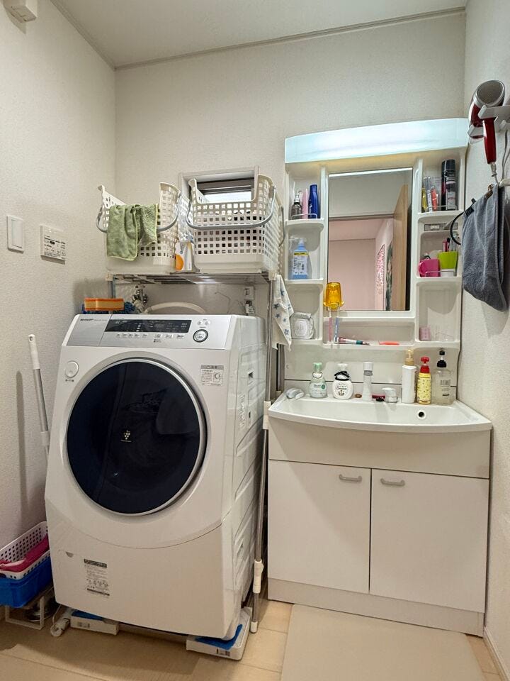 洗面所はゆとりの広々空間!