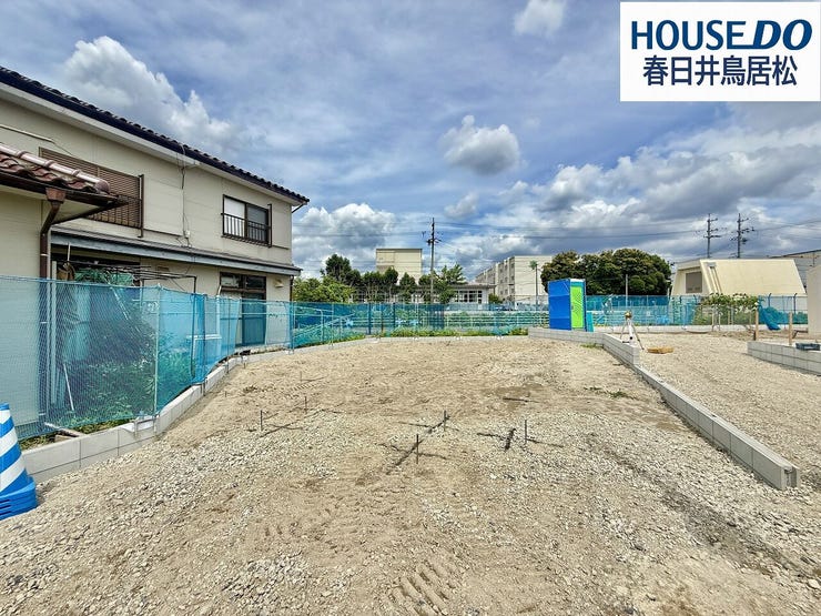 【外観】
◇6月18日撮影 外観写真◇
閑静な住宅街「上田楽町」に全3棟新築戸建が登場です♪【長期優良認定住宅】丈夫で安心・長持ち!減税や優遇措置も♪ゆとりの間取り4LDK+WIC♪駐車場並列2台分♪