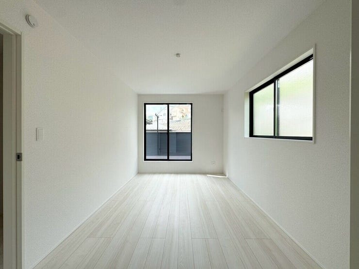 【Bedroom】主寝室や子ども部屋、在宅ワークにも使える洋室。暮らしに合わせて自由にレイアウトできます。