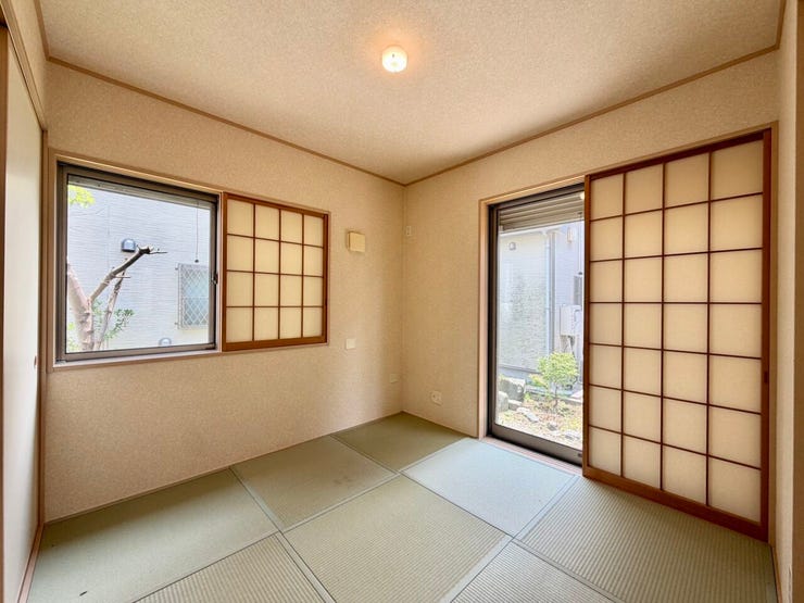 〈5.0帖〉おしゃれな琉球畳♪すぐ横になれる和室は、みんながほっと一息つける空間♪