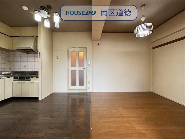 同じ時間を共有できる温かい空間となります。
※実際の写真から家具消しの加工行っております。