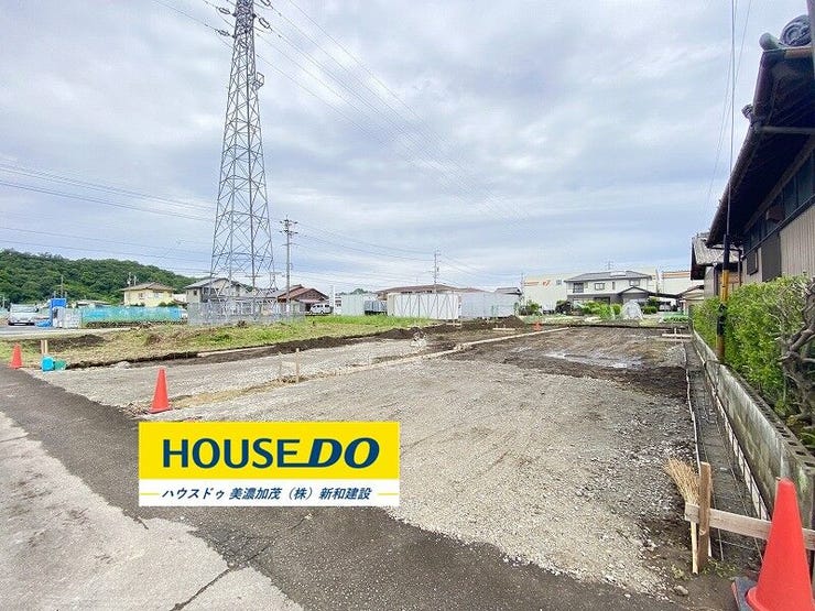 【外観】
完成前でも物件は売れていきます。検討していた物件が売れてしまい後悔することのないよう、ハウスドゥ美濃加茂はお客様にとって最善のご提案をいたします♪