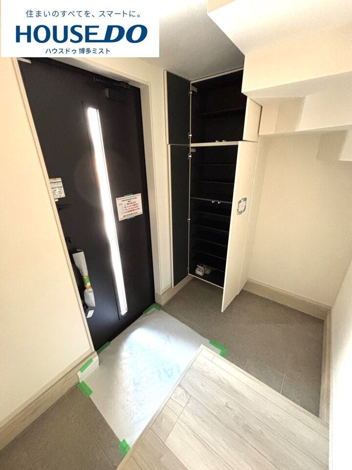 家の第一印象をつくる玄関。広めのたたきと収納がしっかりあると、いつでも来客を迎えられる玄関をキープできます。