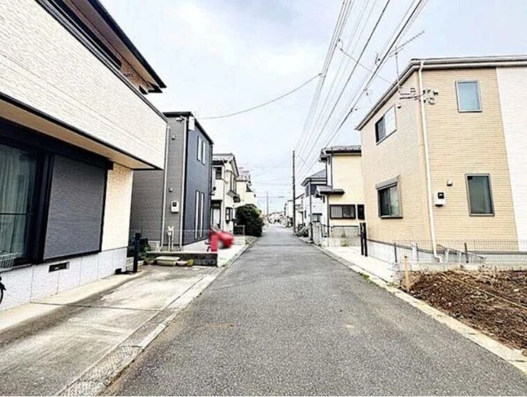 江戸川台駅まで徒歩11分♪周辺は閑静な住宅街♪