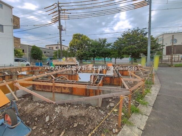 現在建築中。2026年9月上旬完成予定。完成現場で参考見学可能です。