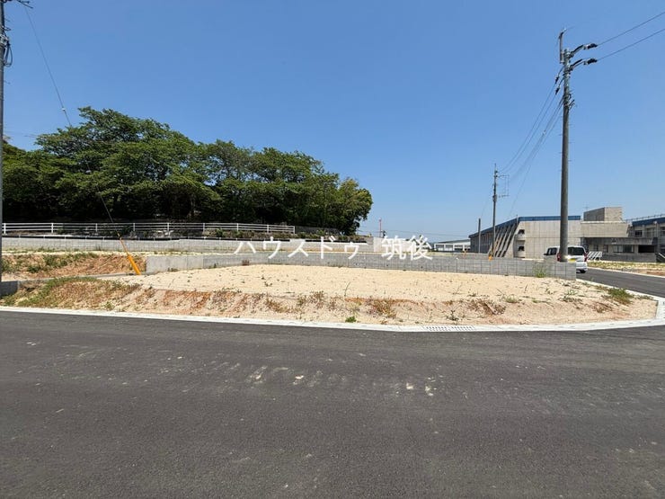 敷地は造成済み。建築条件なしのため、お好きなハウスメーカー・工務店で建築可能です。
