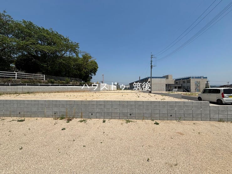 広川中学校近くの新規分譲地。学校が身近にあり、通学距離を重視される方にもおすすめです。