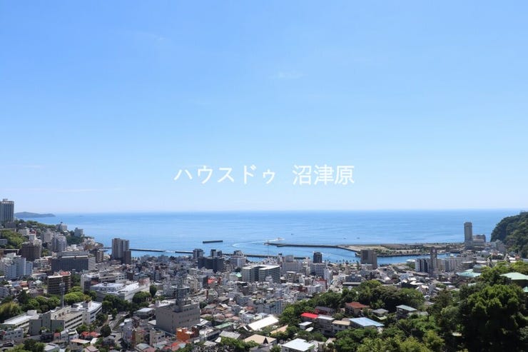 相模湾を一望