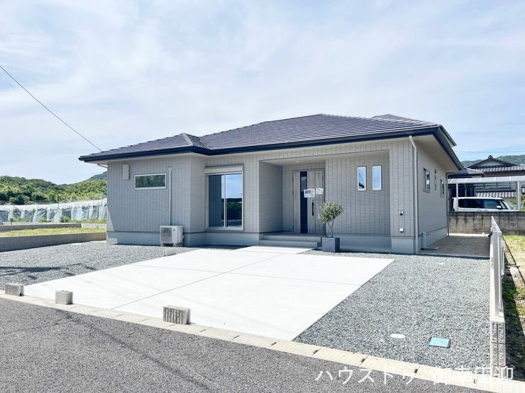 ■車と趣味の幅が広がる場所■単なる駐車スペースではない、洗車やタイヤ交換、DIYにも使える多目的な屋外スペースです。