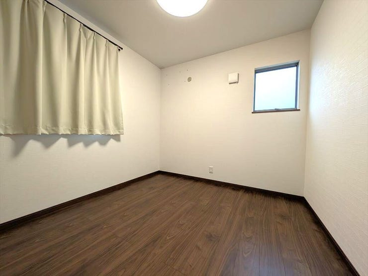 二面採光で、明るく、風通しのよい空間が広がっています