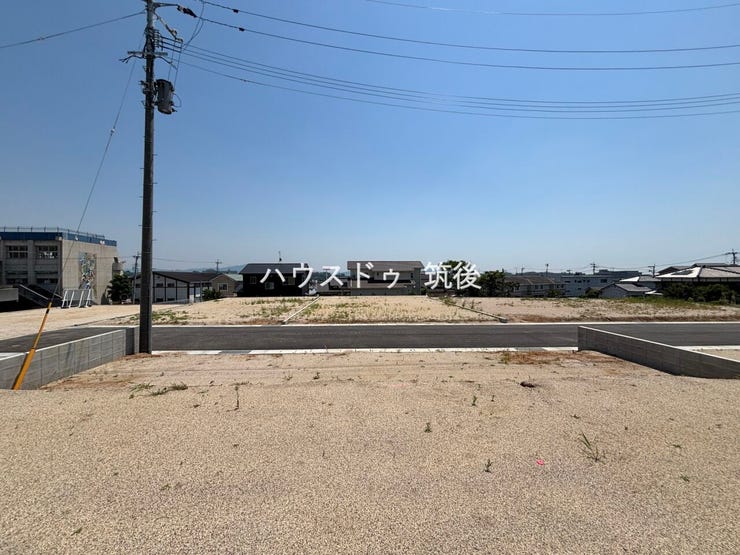 南側道路に面しており、明るさを取り入れやすい住まいづくりが期待できます。