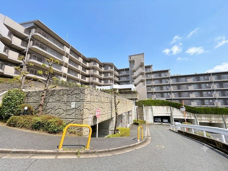 自然に包まれ心が豊かになる明るい街です。新しい住まいで新生活を始めていただくのに最適な環境です。