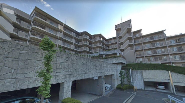 生駒幼稚園まで徒歩約10分小さなお子様にも安心☆