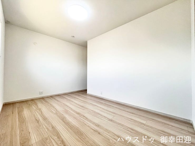 ■7.25帖洋室■心からリラックスできる静けさ、上質な眠りで、毎日をリセットします。明日への活力を養う空間です。
