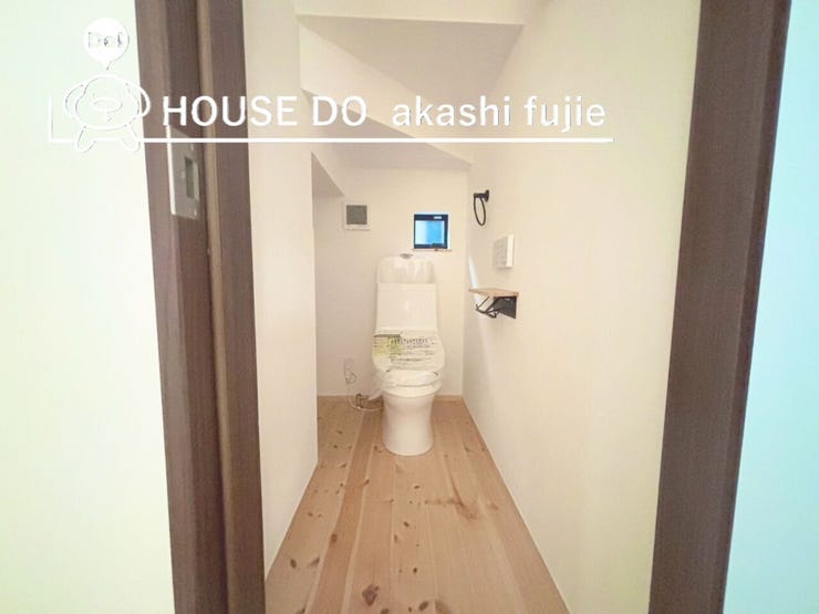 トイレに小窓