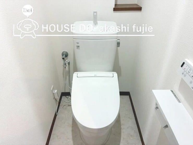 温水洗浄便座つきトイレ