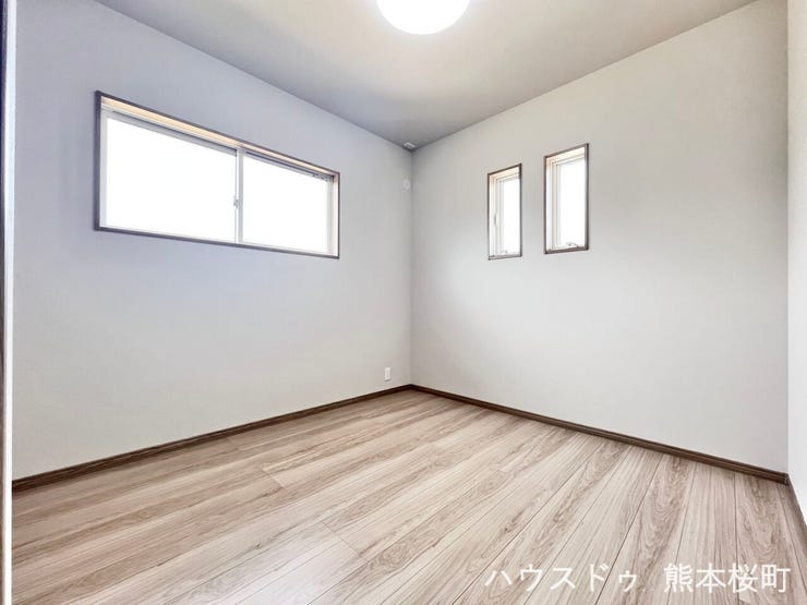 ■4.5帖洋室■寝室、書斎、趣味の部屋。家族の成長やライフスタイルに合わせ、様々な使い方ができる快適な空間です。
