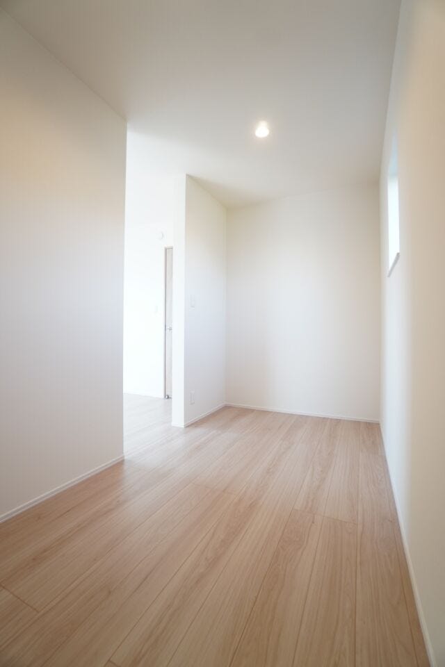 2階洋室8帖 ウォークインクローゼット※類似物件参考画像