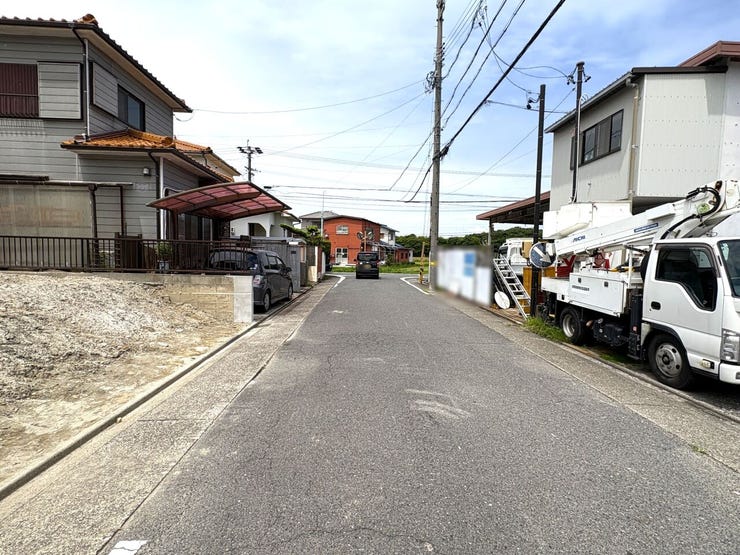 北側前面道路