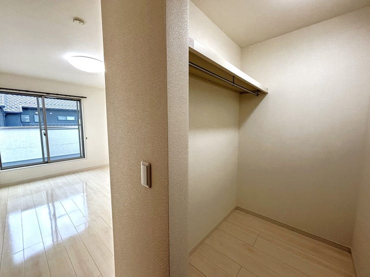 2F 南西洋室(7.5帖)主寝室
◎ウォークインクローゼット