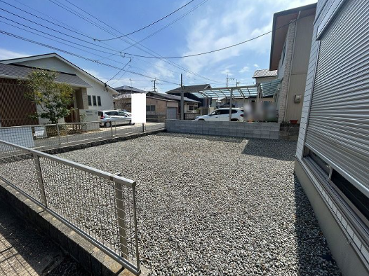 お家キャンプも出来そうです♪
《福岡市東区三苫2丁目 中古戸建》