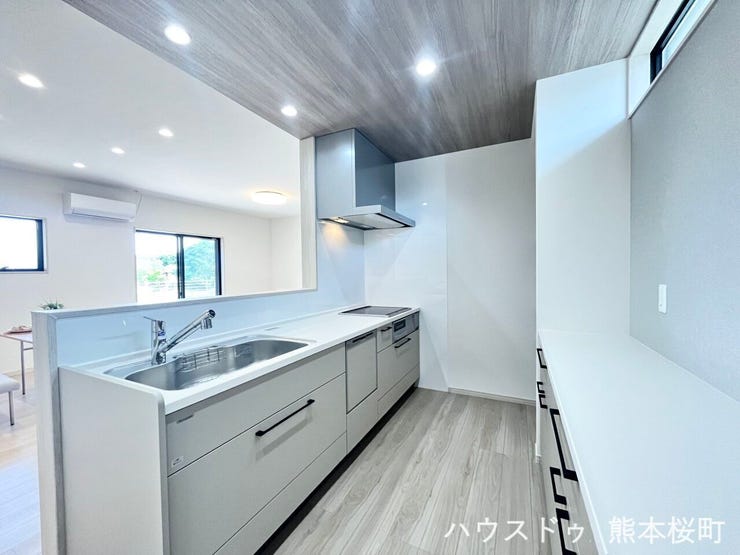 ■家族の「美味しい」が集まる舞台■高い機能性と美しいデザインを両立。料理する人も、待つ人も、笑顔になれる場所です。