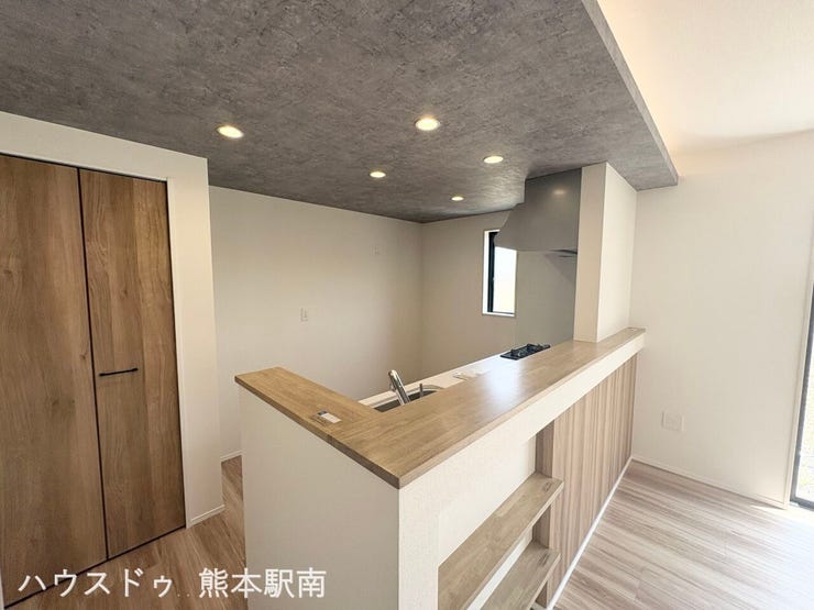 ■キッチン■
機能性とデザイン性を兼ね備えた魅力的なキッチンです
毎日の料理時間をより快適で楽しいひとときにしてくれます