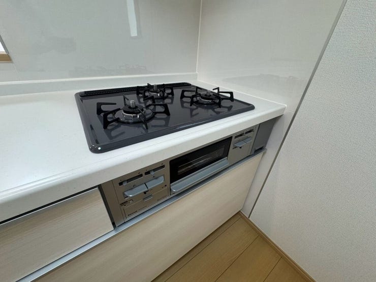 コンロ三口+グリル付き