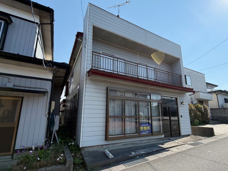 現地(2026年6月)撮影
◎建築条件無し◎
詳細は、ハウスドゥ 八戸市庁前までお気軽にお問い合わせくださいませ♪