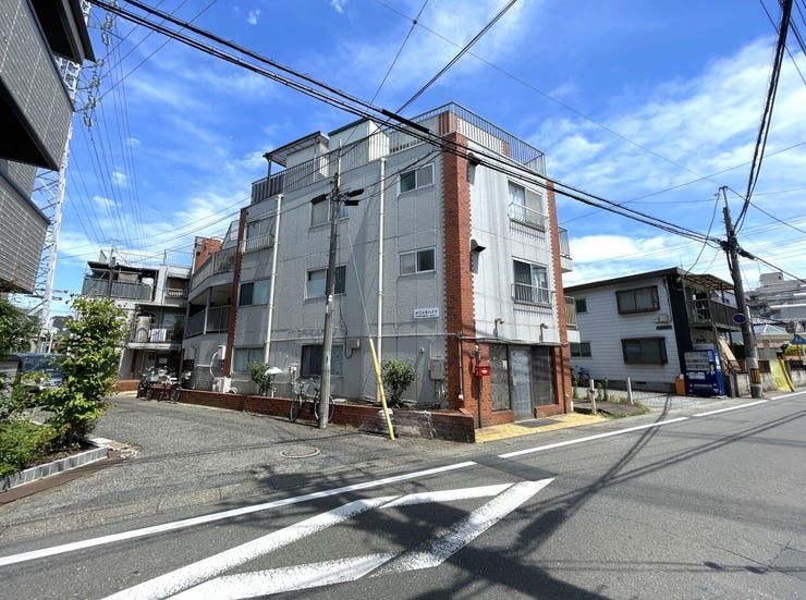 ◇さくらアート幼稚園まで徒歩約5分(約400m)
けやきの森保育園まで徒歩約6分(約450m)
日進北小学校まで徒歩約4分(約300m)
→お子様の送り迎えや登下校にも安心の距離♪