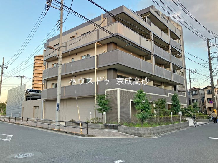 【外観】
角地に位置しています
