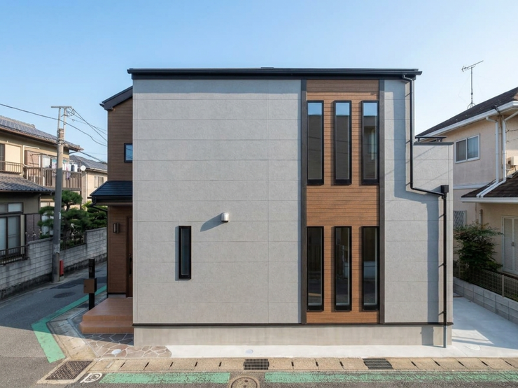 【Exterior】落ち着きのあるシンプルな外観で、長く愛せる住まいに仕上がっています。