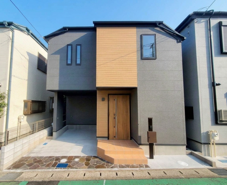 【Exterior】落ち着きのあるシンプルな外観で、長く愛せる住まいに仕上がっています。