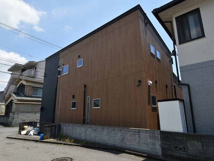外観を北西側より撮影