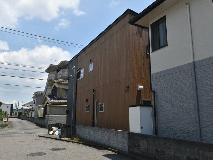 外観を北西側より撮影