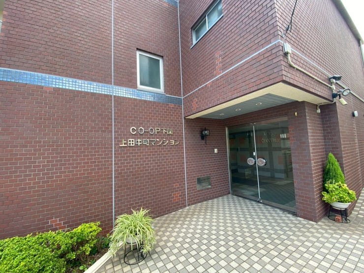 マンションのエントランスです♪