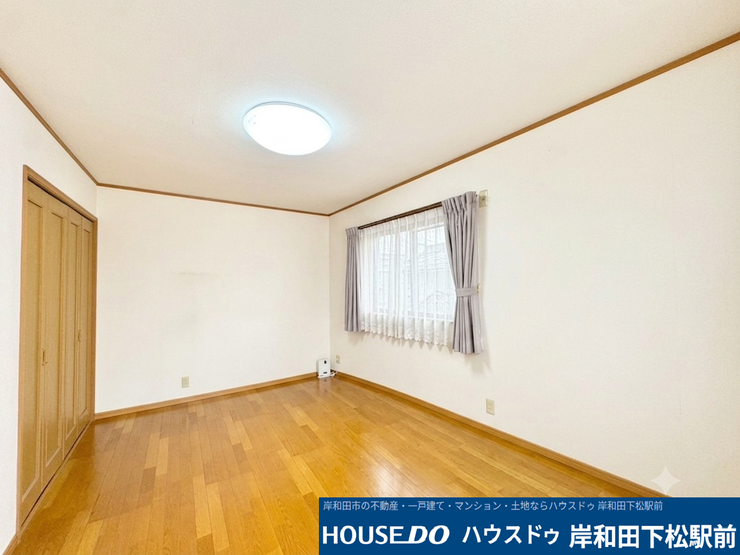3階7.5帖洋室。家具の配置のしやすいお部屋です♪