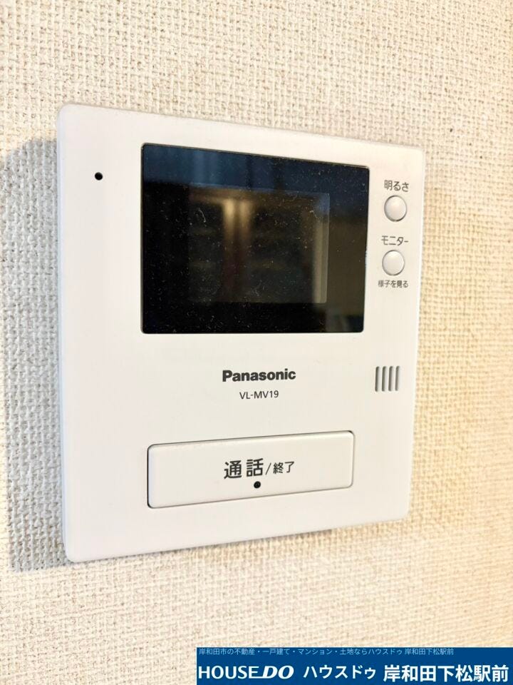 モニター機能付きインターホン♪防犯面も安心です♪