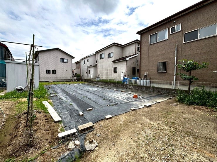 【外観】
◆家庭菜園やガーデニング、ペットの遊び場にもぴったりです。四季折々の自然を感じながら穏やかに過ごせます♪