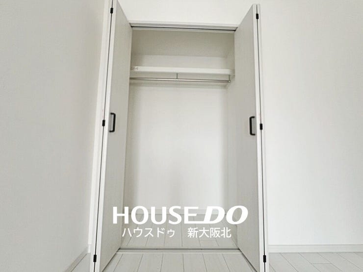 ■大容量のクローゼット!
■お洋服はもちろん、小物や季節家電も収納できてお部屋がスッキリと片付きます!