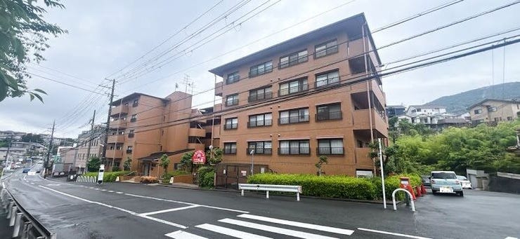 【外観】
「生駒駅」より徒歩約9分の立地◎