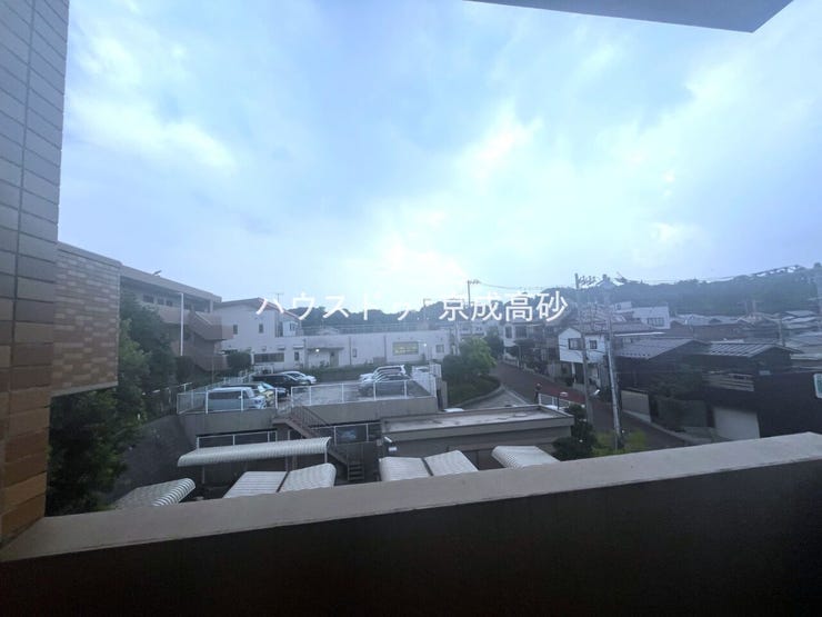 住戸からの眺望です。陽当り、通風良好です。