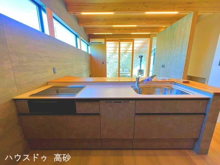 キッチンはオープンキッチンになっており圧迫感を感じさせません(撮影日:2026.6.12)