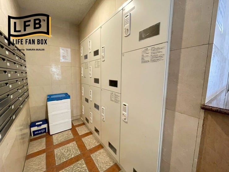 共用の郵便受けと宅配ボックス♪宅配ボックスがあると不在時でも荷物が受け取れてとても便利です♪