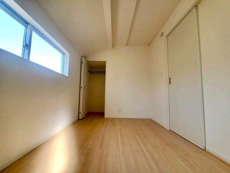 【Bedroom】主寝室や子ども部屋、在宅ワークにも使える洋室。暮らしに合わせて自由にレイアウトできます。