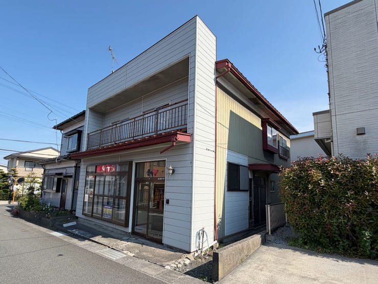 現地(2026年6月)撮影
◎建築条件無し◎
詳細は、ハウスドゥ 八戸下長までお気軽にお問い合わせくださいませ♪