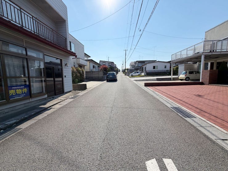 現地(2026年6月)撮影
◎建築条件無し◎
詳細は、ハウスドゥ 八戸下長までお気軽にお問い合わせくださいませ♪