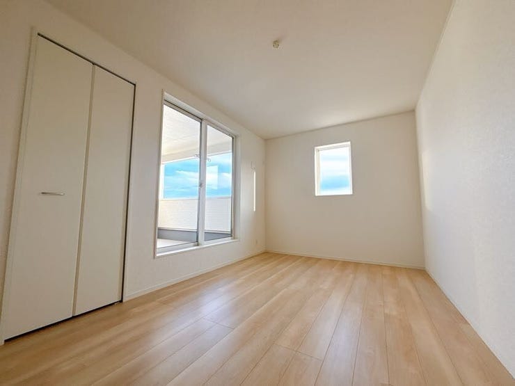 色合いに統一感のある、落ち着いた雰囲気のお部屋です。