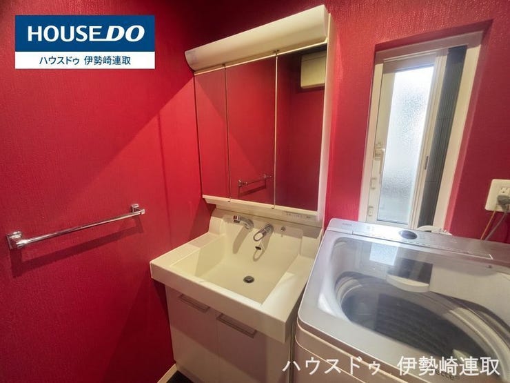 令和8年6月現地撮影
※画像はプライバシー保護のため売主様の荷物を消してあります。