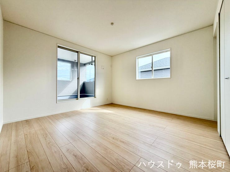 ■2階8.0帖洋室■心からリラックスできる静けさ、上質な眠りで、毎日をリセットします。明日への活力を養う空間です。
